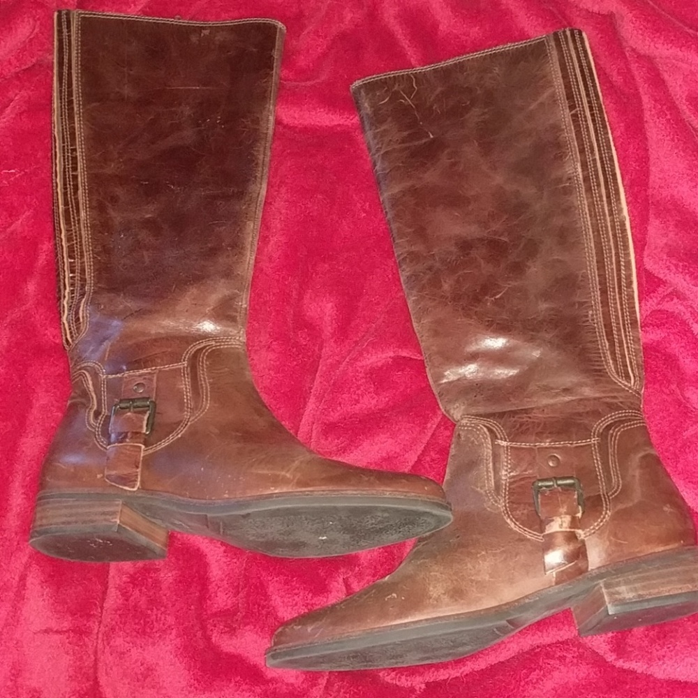 Calf high boots